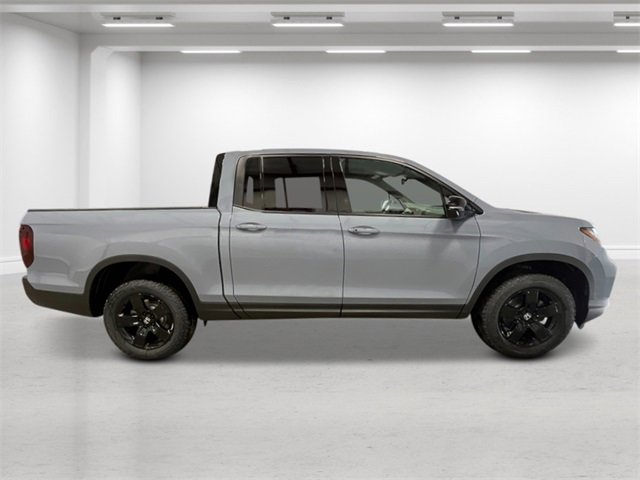 New 2026 Honda Ridgeline Black Edition image 8