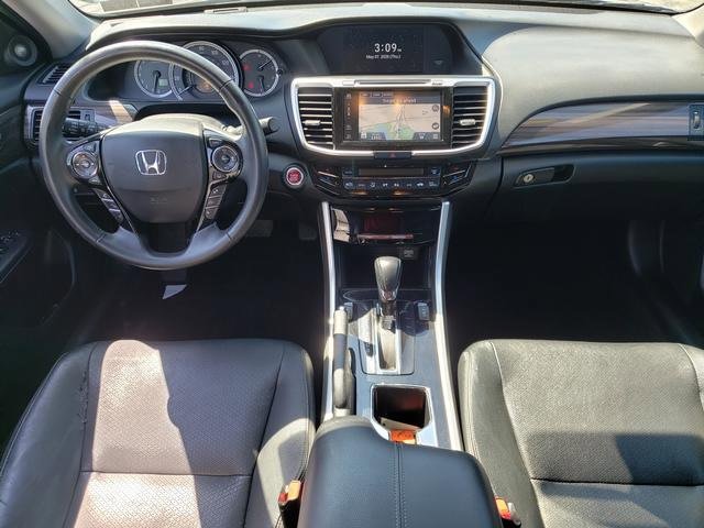 Used 2017 Honda Accord EX-L image 14