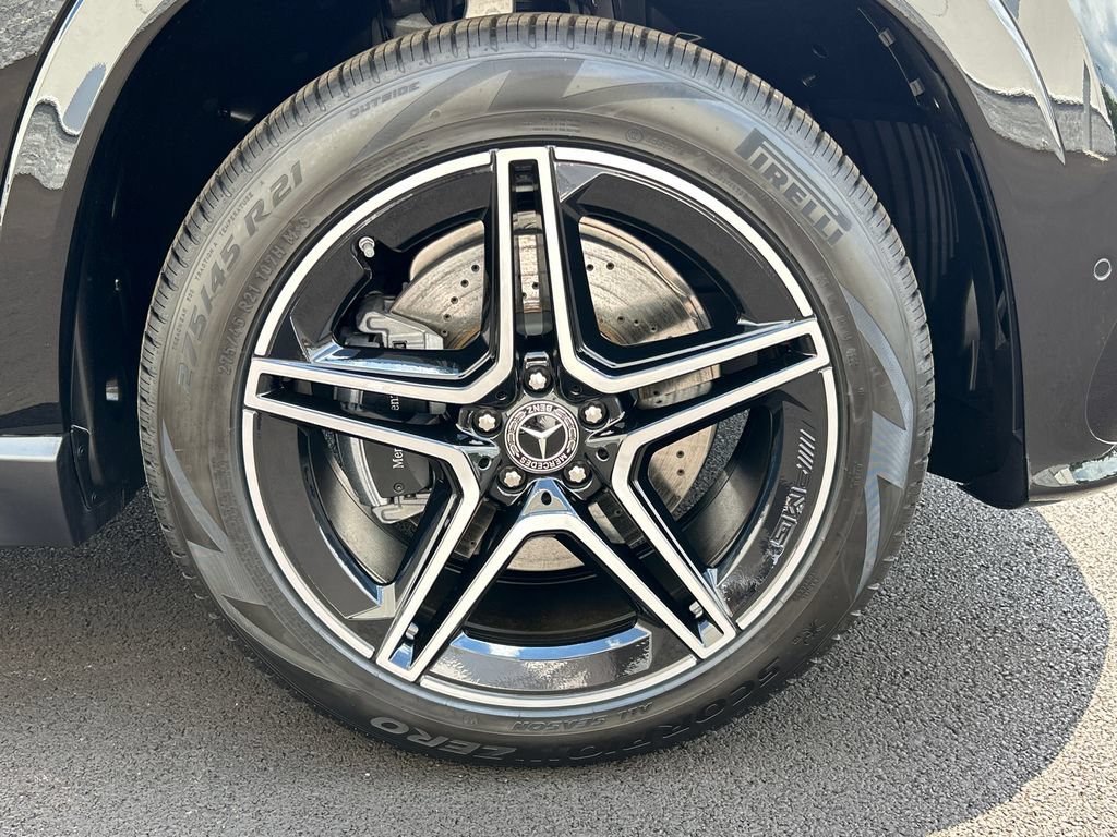 New 2026 Mercedes-Benz GLS 450 4MATIC image 39