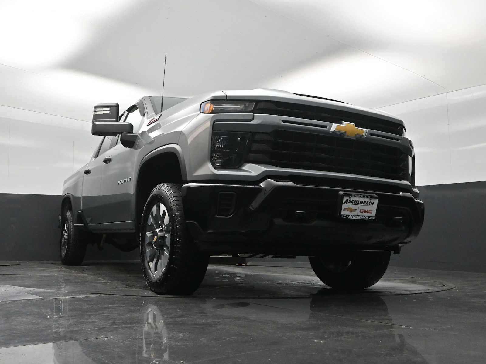 Used 2025 Chevrolet Silverado 2500 Custom AWD/4WD image 19