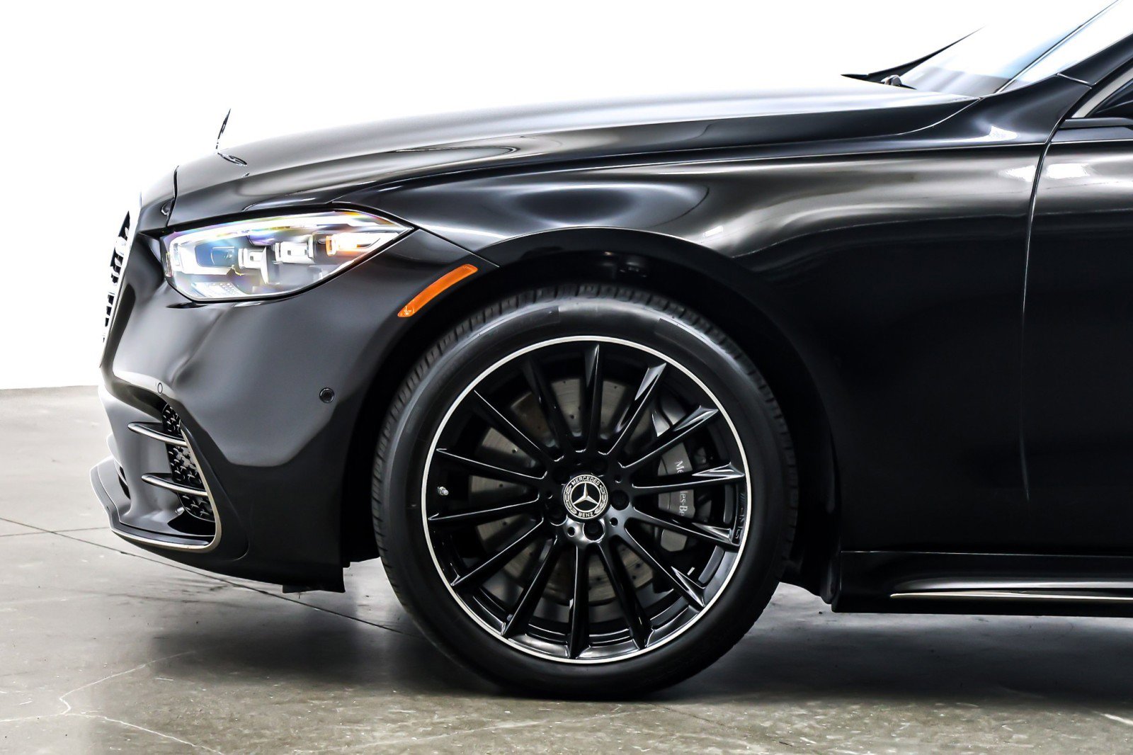 Certified 2025 Mercedes-Benz S 580 4MATIC Sedan image 12