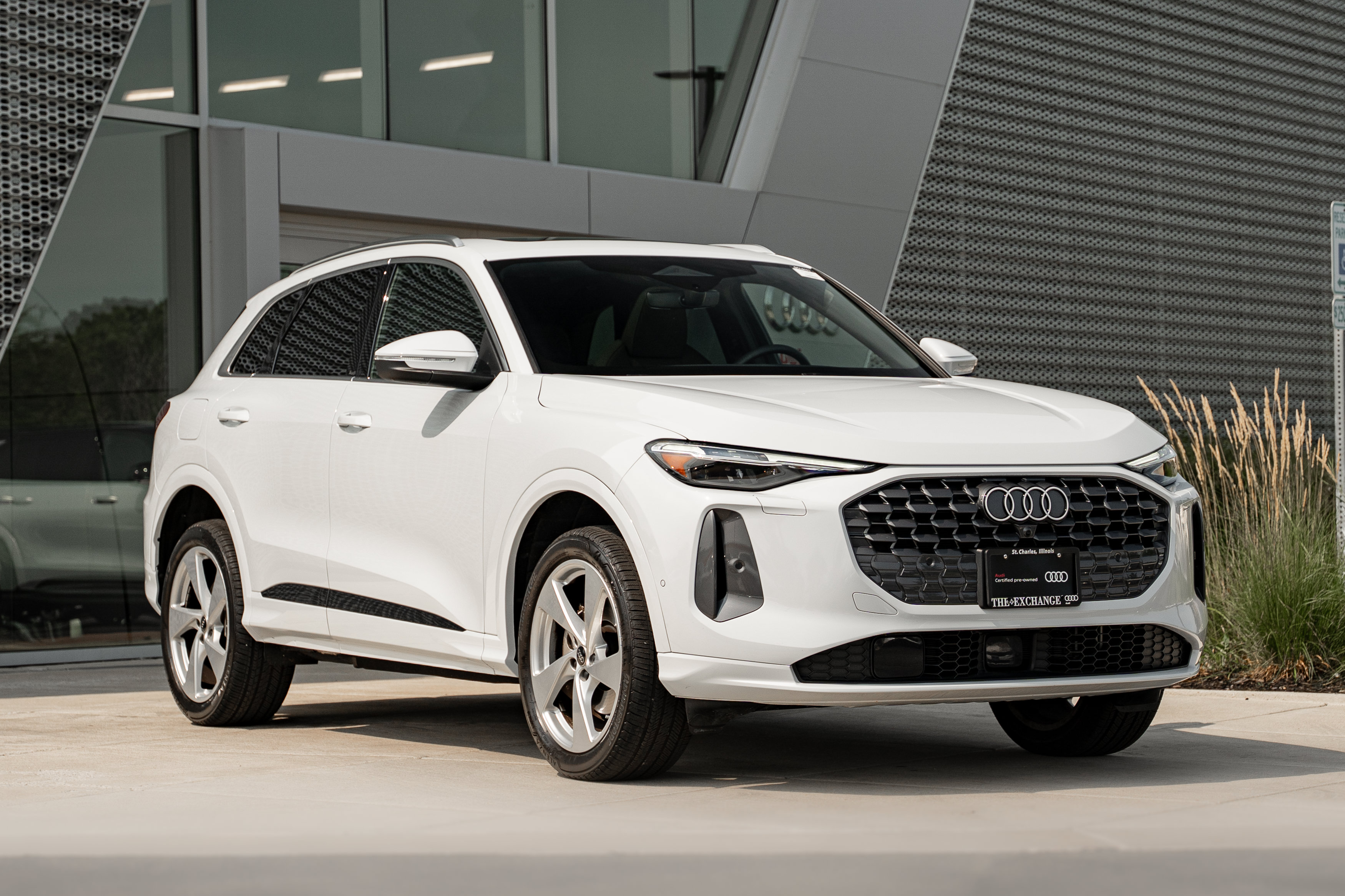 Certified 2025 Audi Q5 Premium w/ Premium Plus