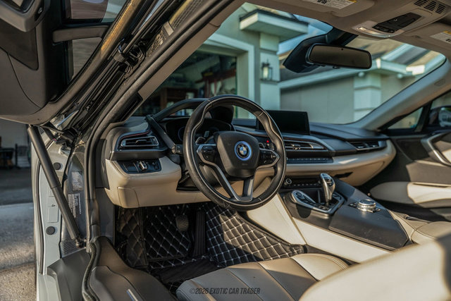 Used 2016 BMW i8 image 16