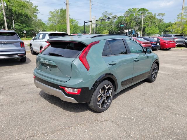 Used 2023 Kia Niro EX Touring FWD image 2