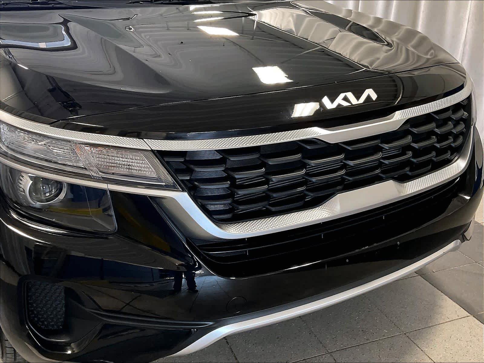 Used 2023 Kia Seltos LX AWD/4WD image 30