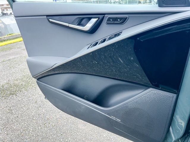 New 2025 Kia Niro SX image 16