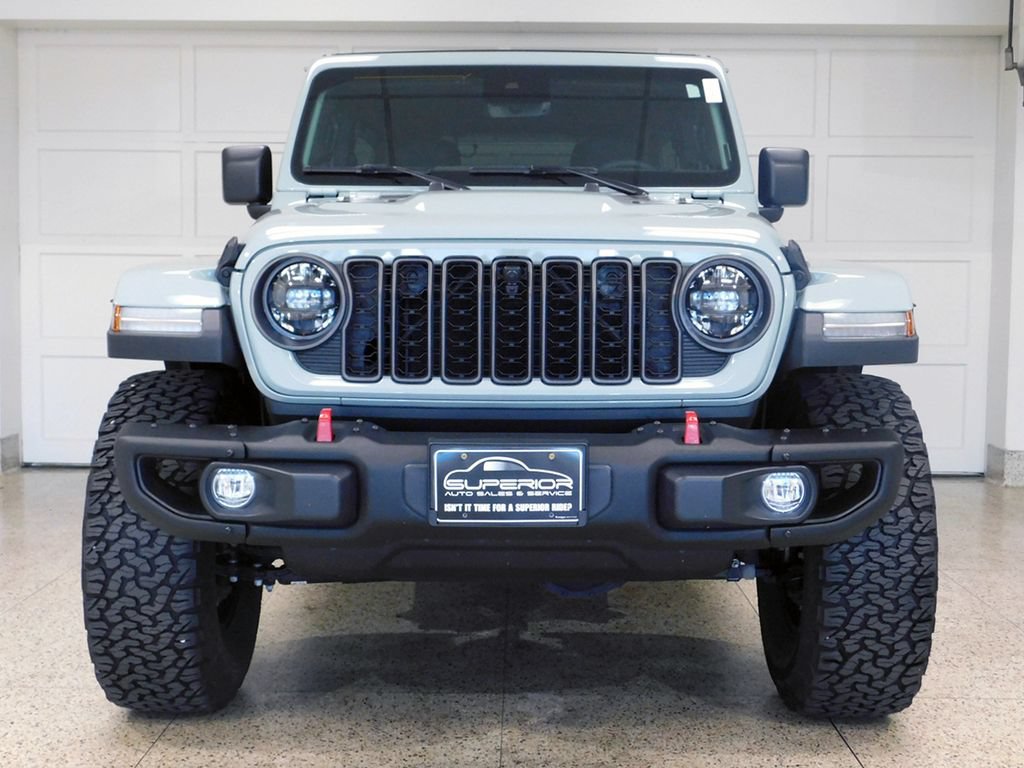 Used 2024 Jeep Wrangler Unlimited Rubicon AWD/4WD image 5