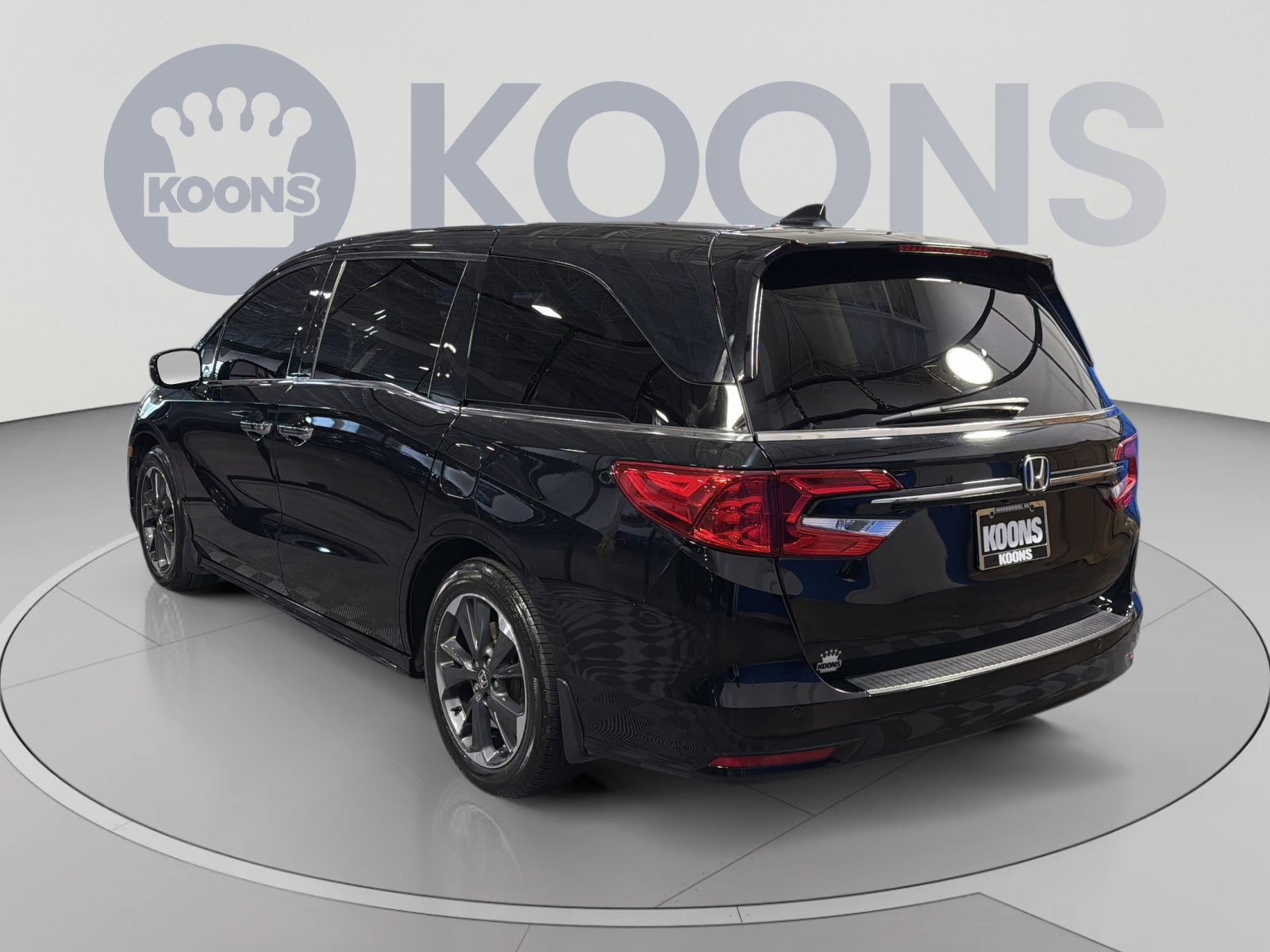 Used 2024 Honda Odyssey Elite image 4