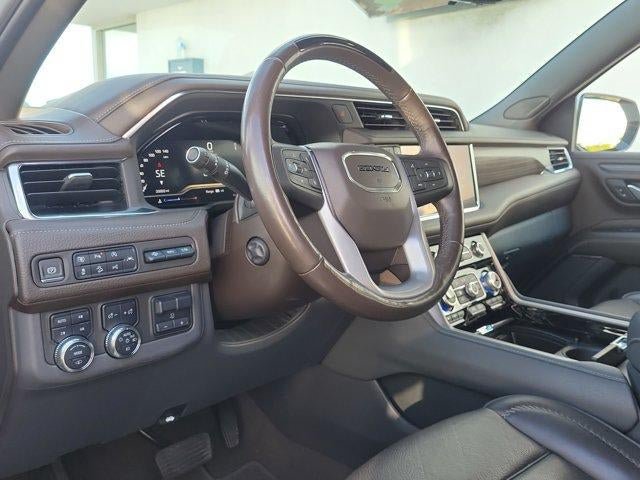 Used 2023 GMC Yukon XL Denali w/ Denali Reserve Package AWD/4WD image 10