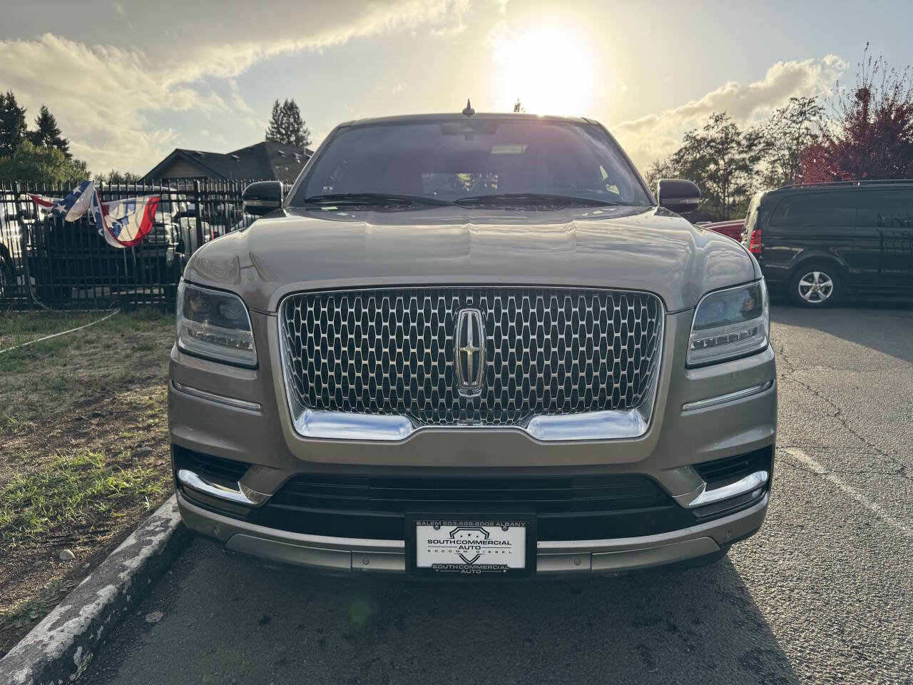 Used 2019 Lincoln Navigator L Reserve image 2