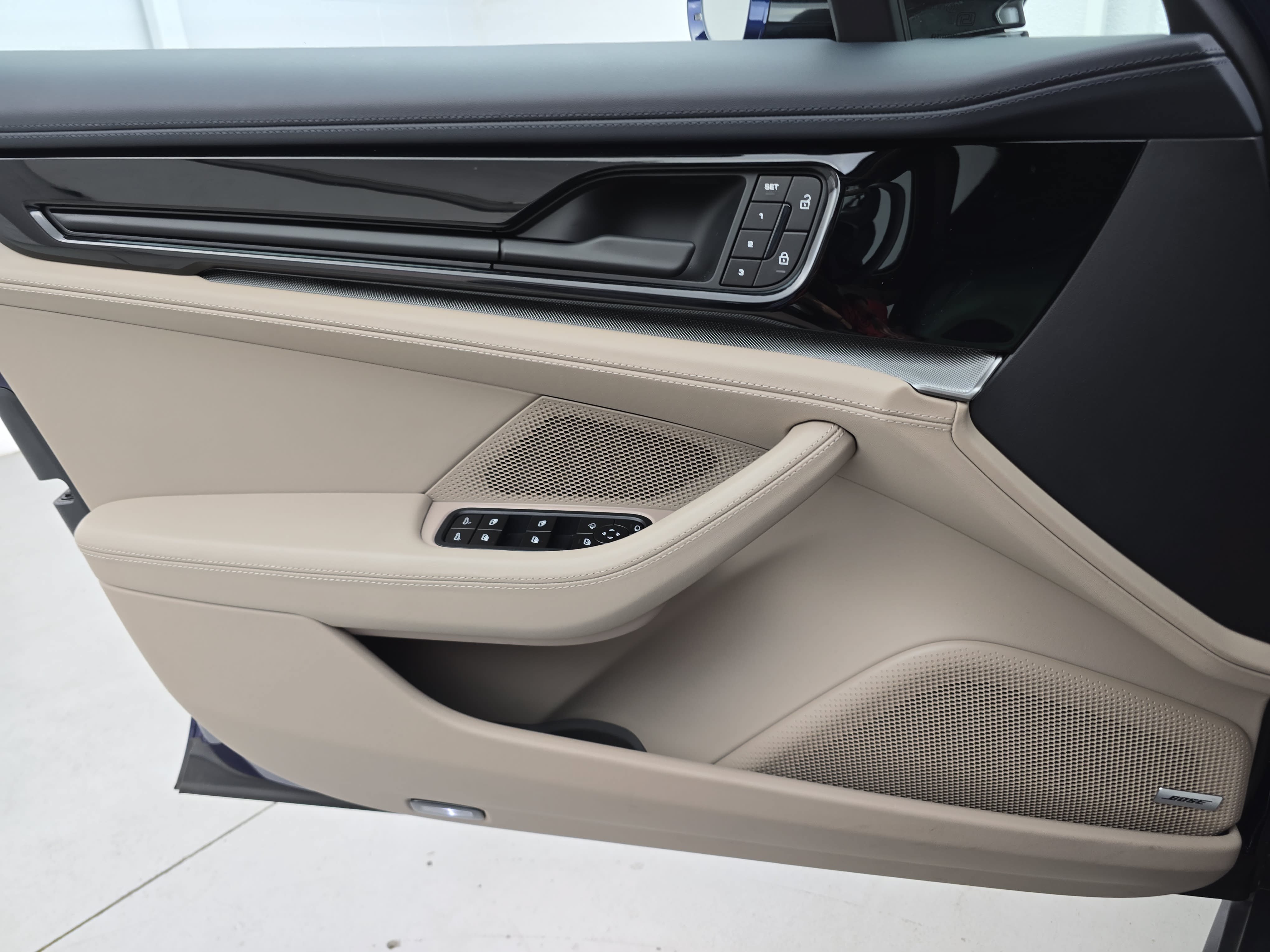 Certified 2026 Porsche Panamera image 29