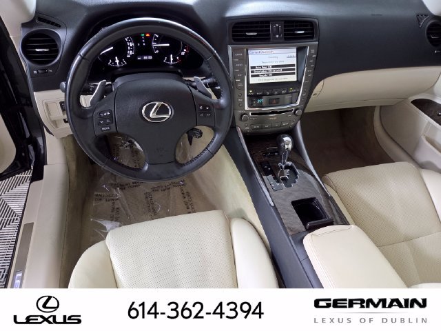 Used 2010 Lexus IS 350C w/ Luxury Pkg RWD image 22