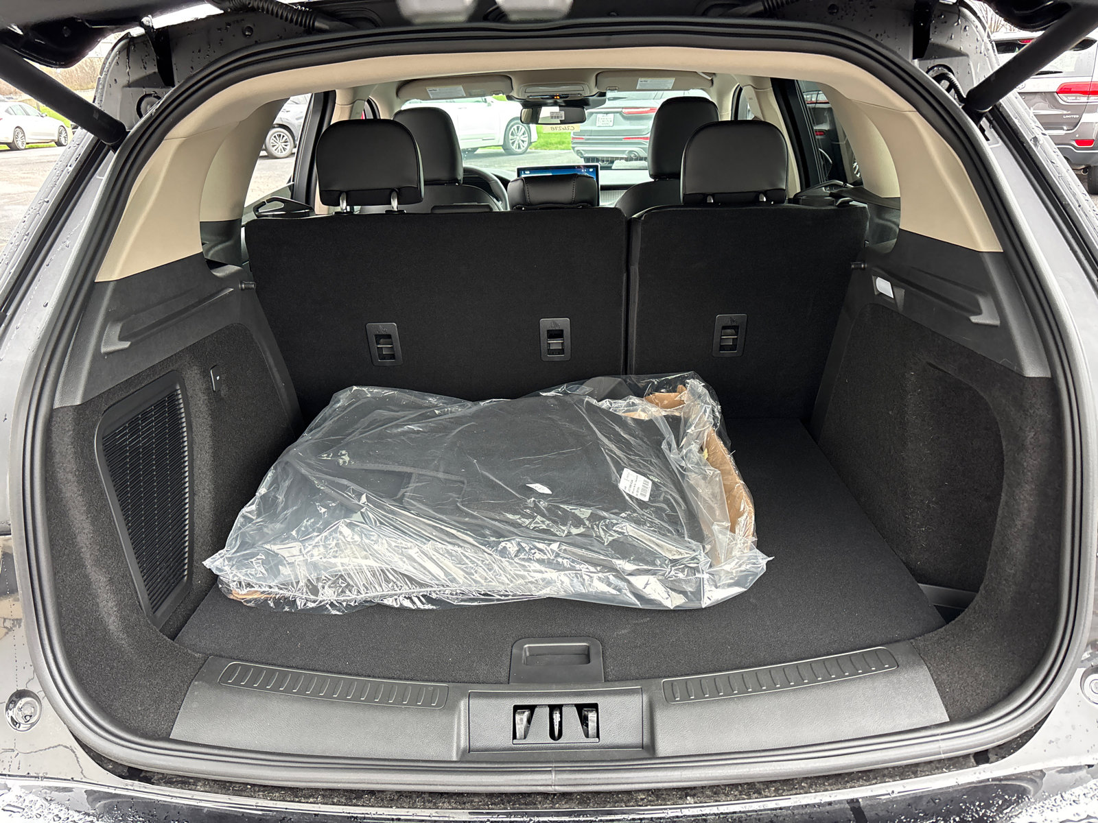 New 2026 Lincoln Corsair Premiere AWD/4WD image 9