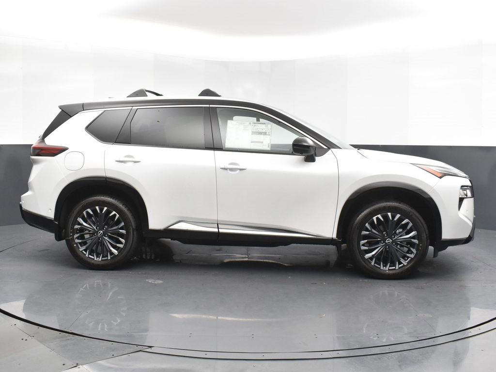 New 2026 Nissan Rogue Platinum image 4