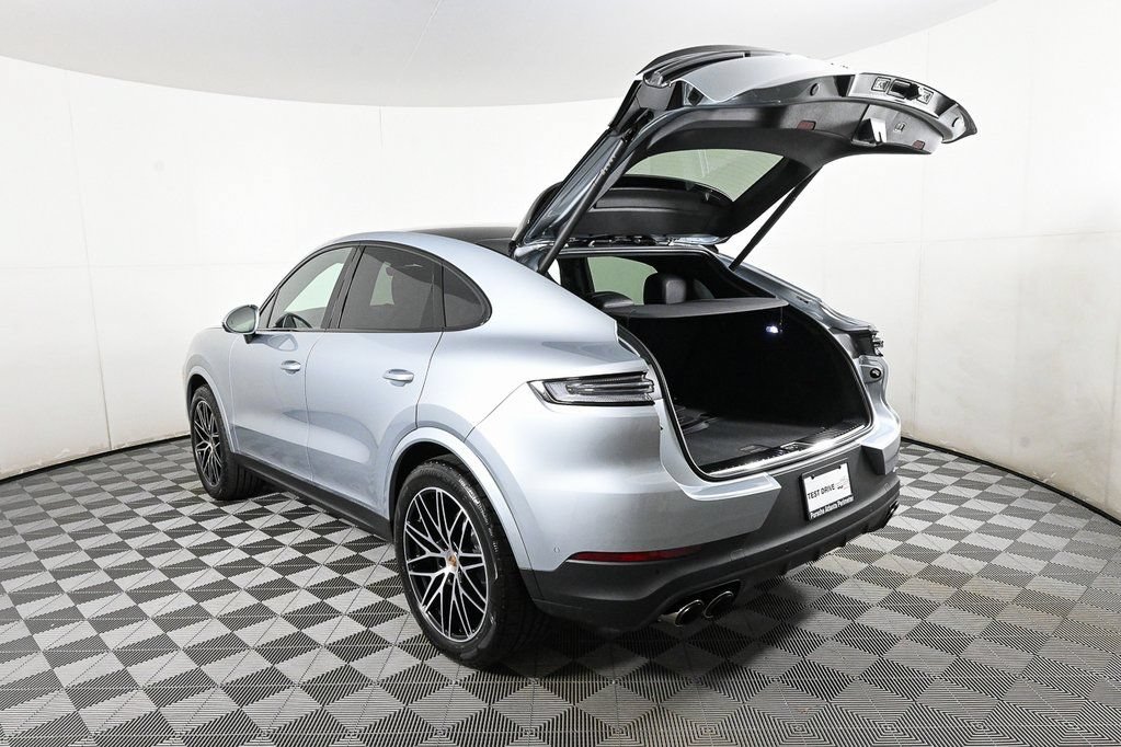 Used 2026 Porsche Cayenne Coupe AWD/4WD image 33