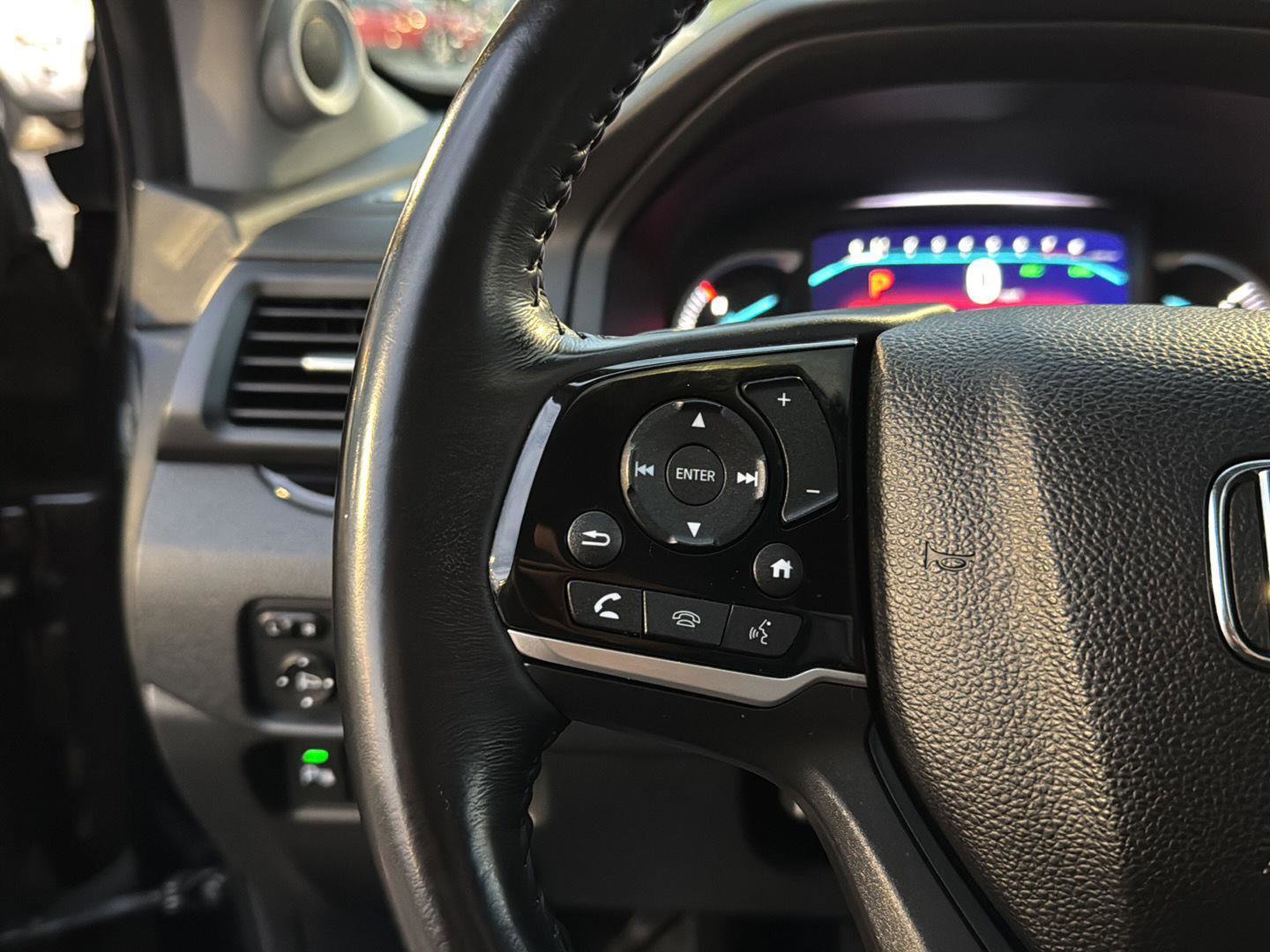 Used 2022 Honda Pilot Touring image 19