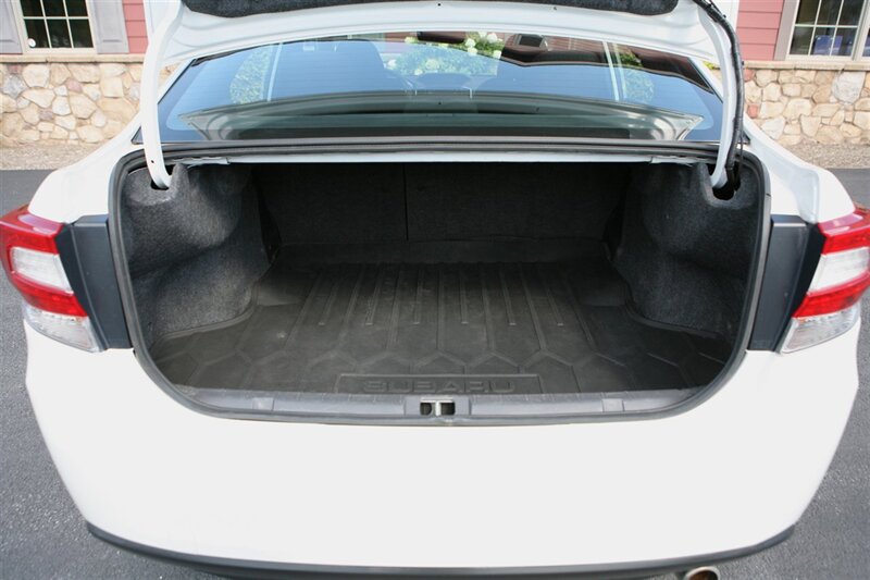 Used 2022 Subaru Impreza 2.0i Sport AWD/4WD image 13