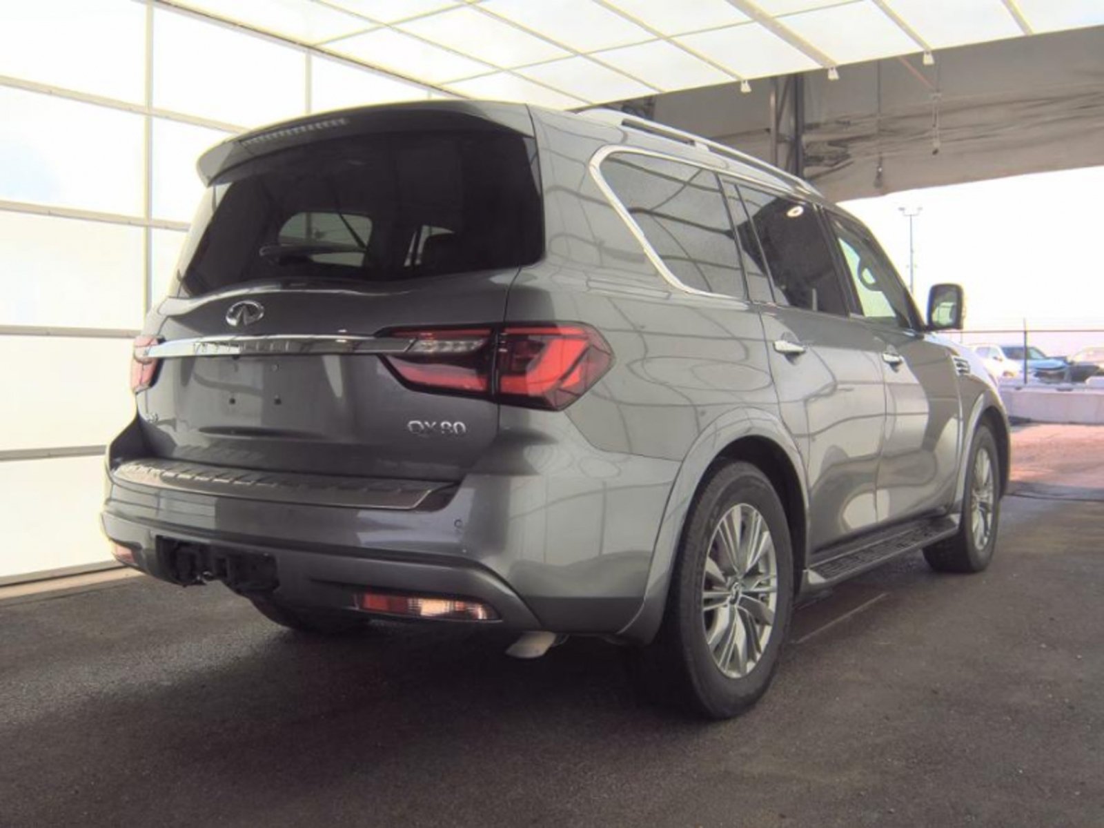 Used 2021 INFINITI QX80 Luxe AWD/4WD image 5