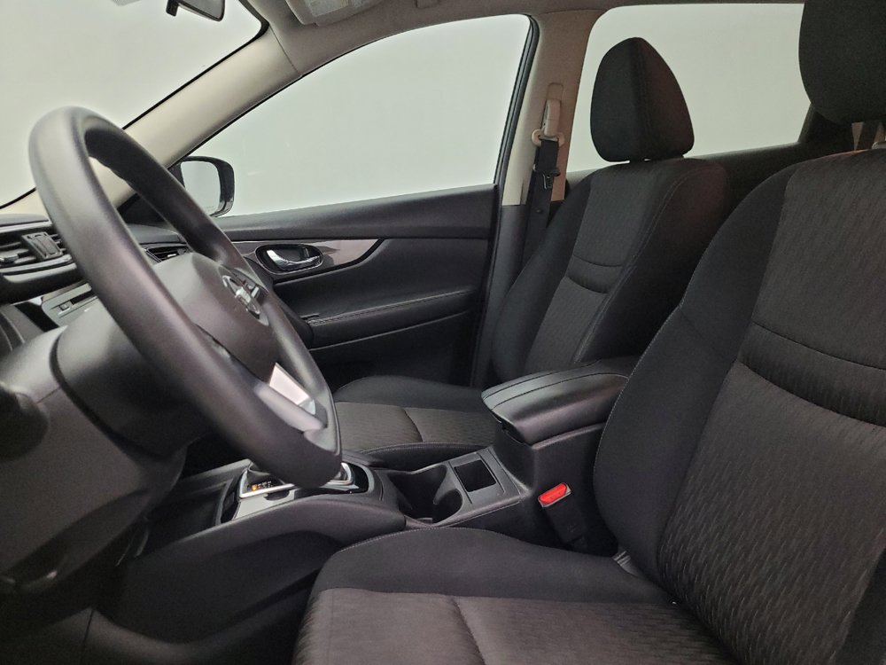 Used 2017 Nissan Rogue S FWD image 17