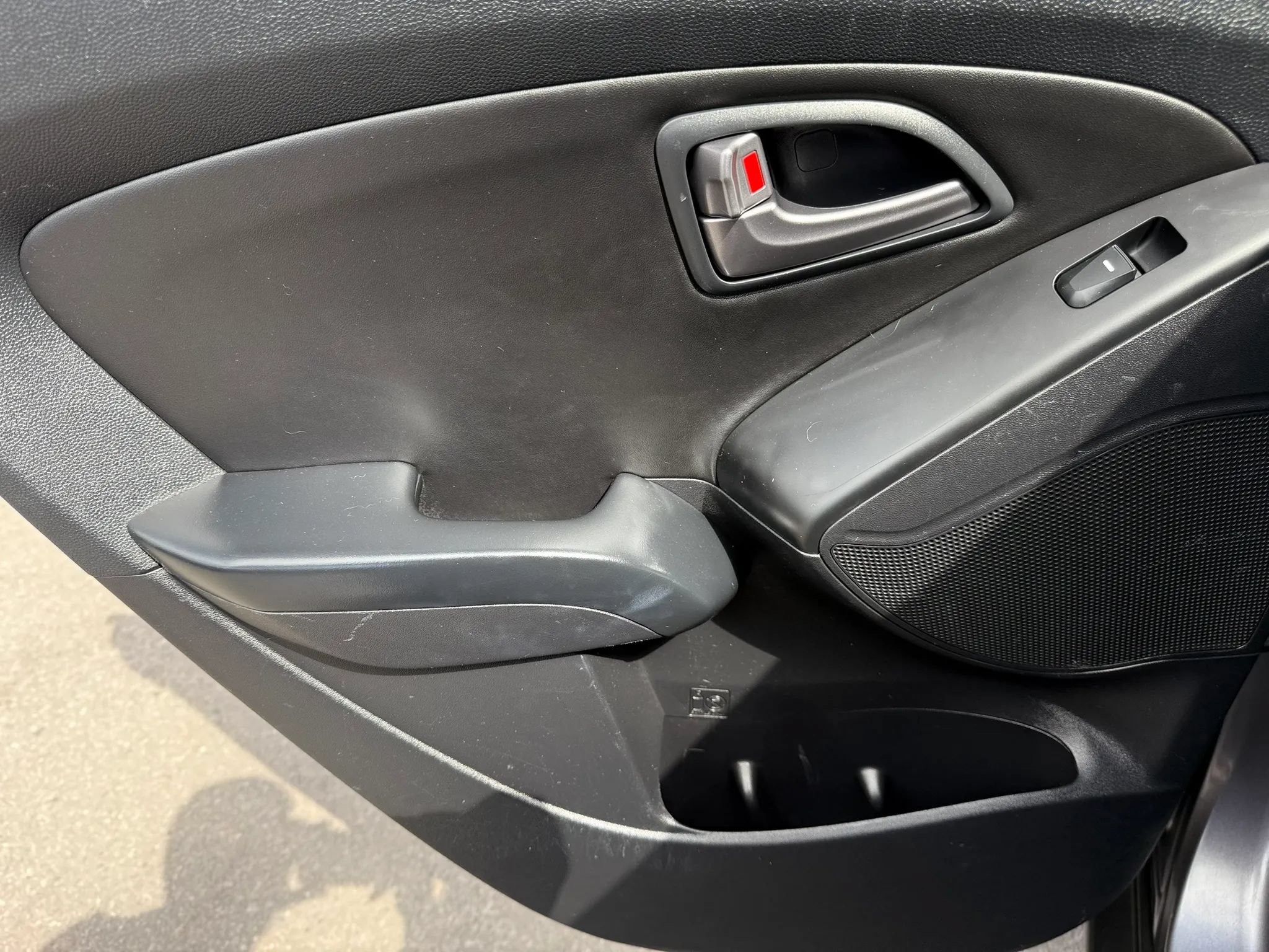 Used 2014 Hyundai Tucson SE AWD/4WD image 16