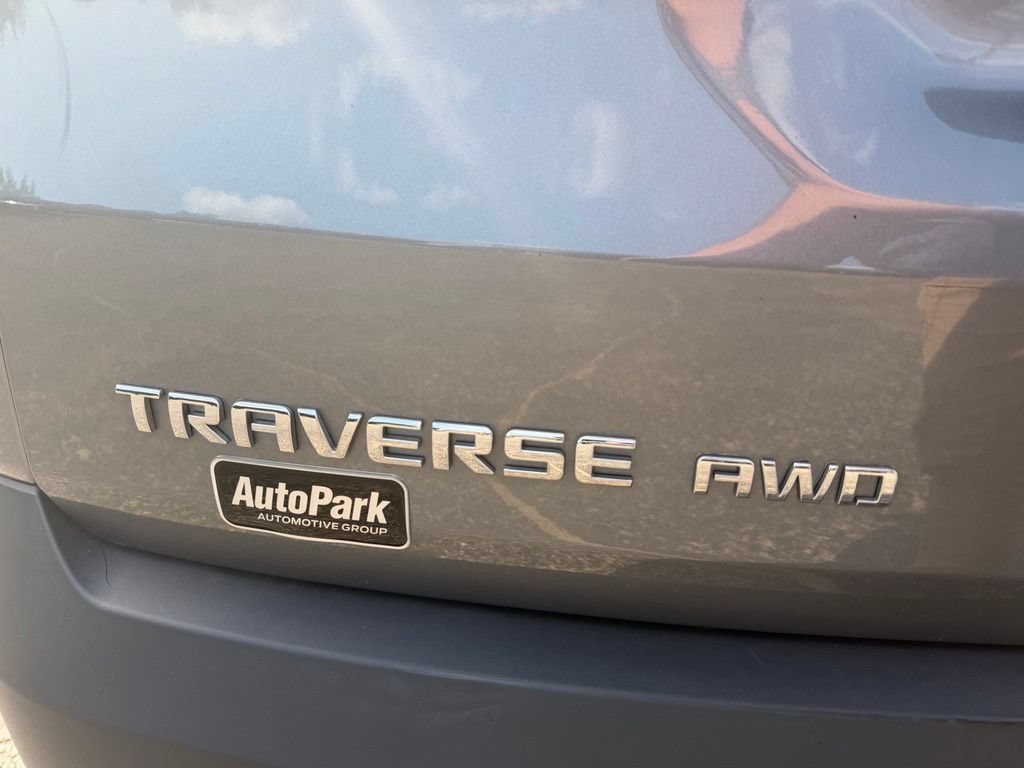 Used 2018 Chevrolet Traverse LS AWD/4WD image 28