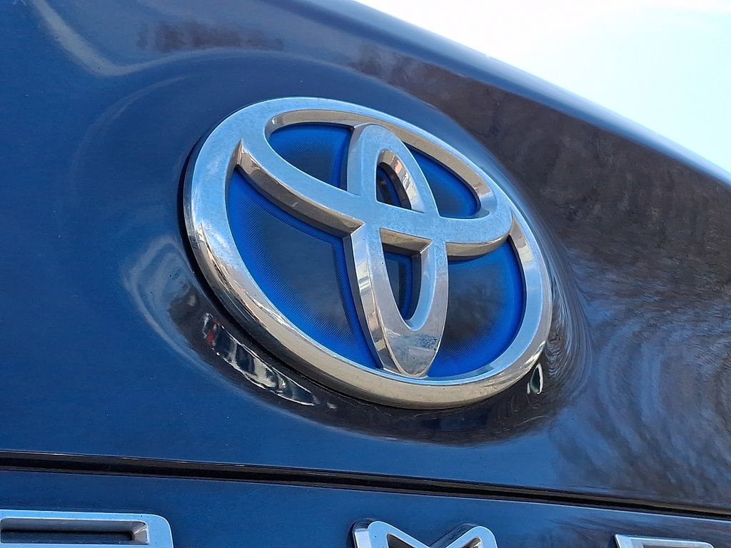 Used 2019 Toyota Camry LE FWD image 30