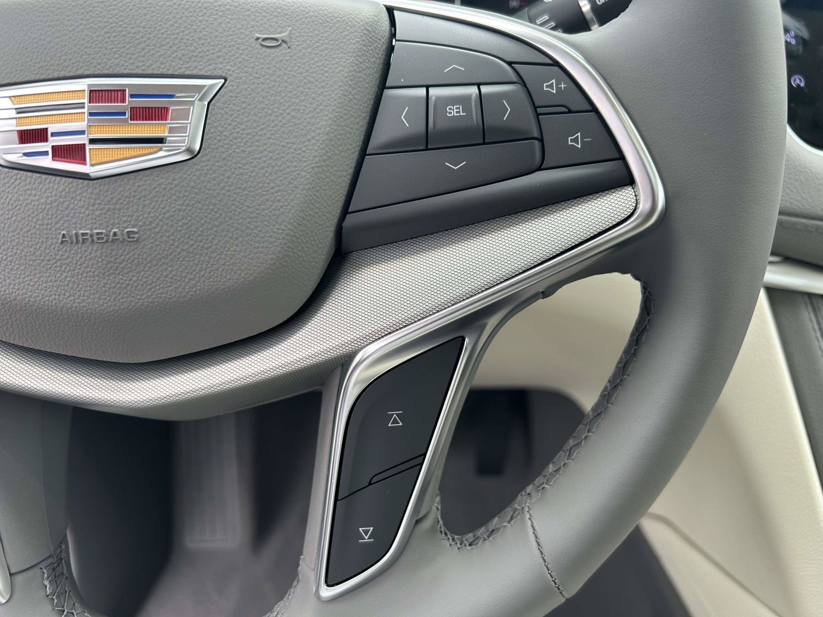 New 2026 Cadillac XT5 Premium Luxury w/ Driver Assist Package FWD image 24