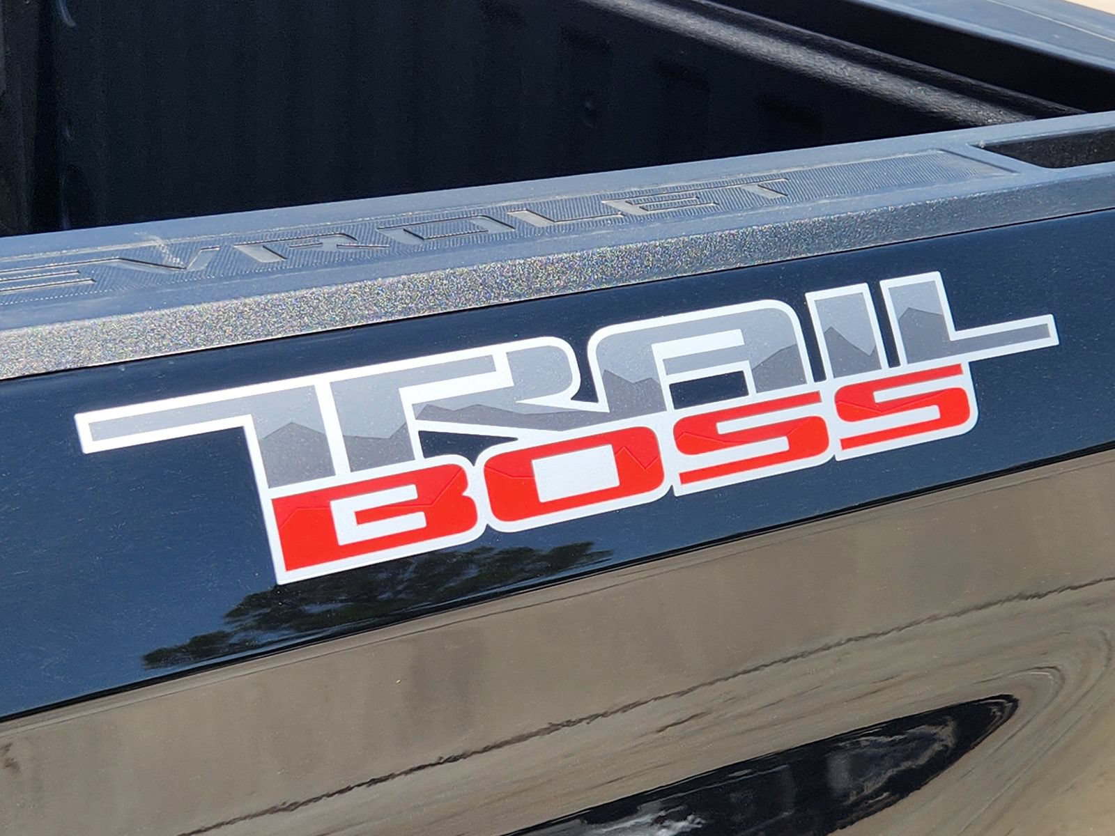 New 2026 Chevrolet Silverado 1500 Custom Trail Boss AWD/4WD image 13