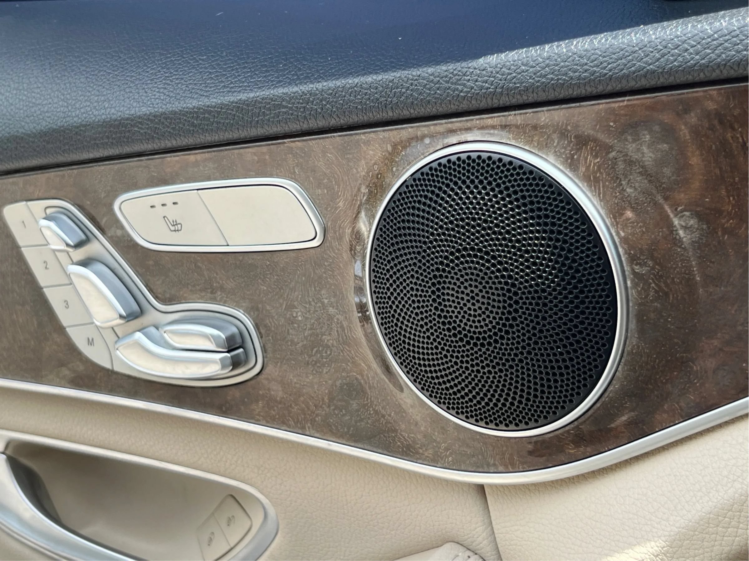 Used 2018 Mercedes-Benz C 300 Sedan image 33