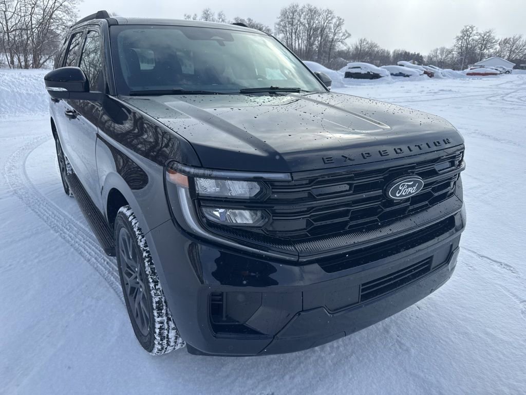 New 2026 Ford Expedition Platinum w/ Stealth Appearance Package image 1