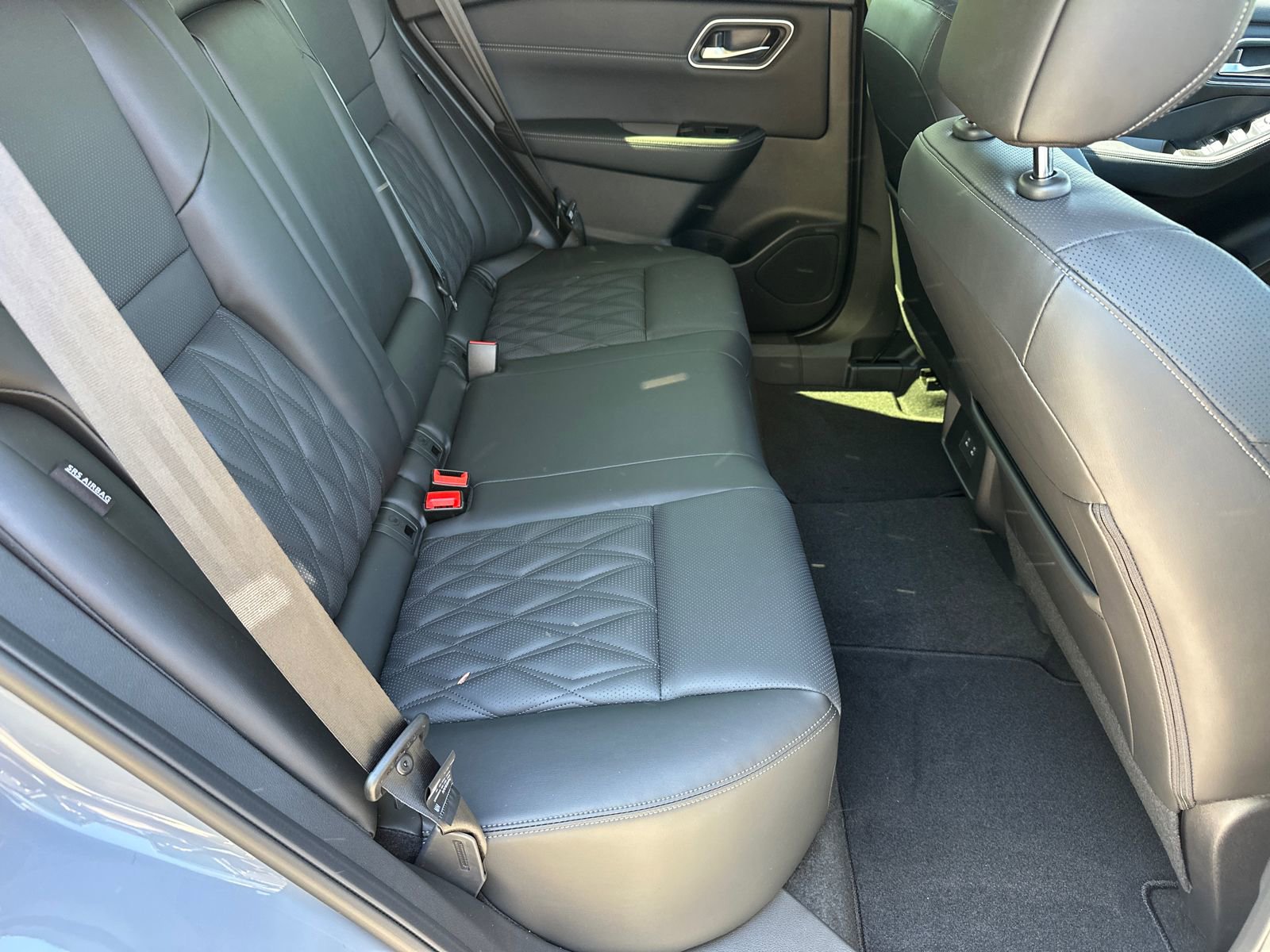 New 2026 Nissan Rogue Platinum image 12