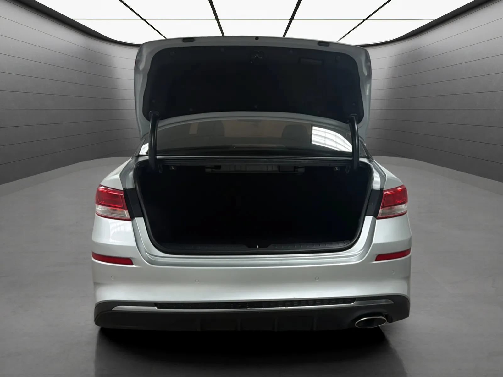 Used 2020 Kia Optima LX FWD image 19