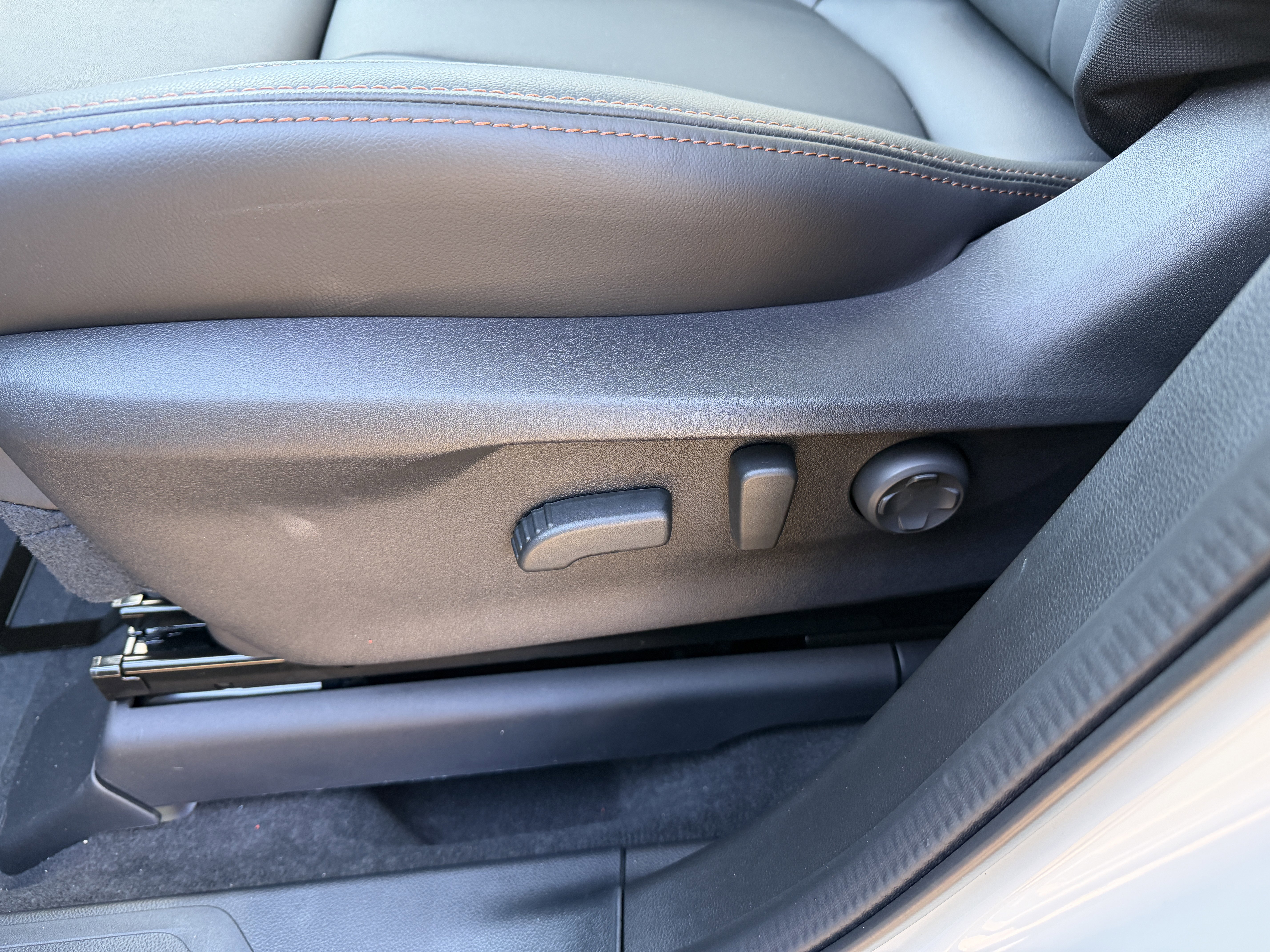 New 2026 Subaru Ascent Limited Bronze image 14