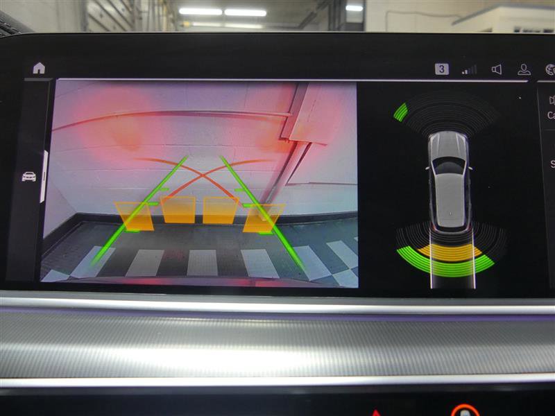 Used 2020 BMW X5 M50i w/ Premium Package image 13