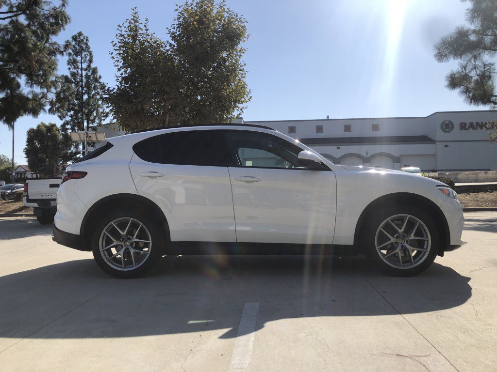 Used 2018 Alfa Romeo Stelvio Sport w/ Quick Order Package 22J Sport image 5