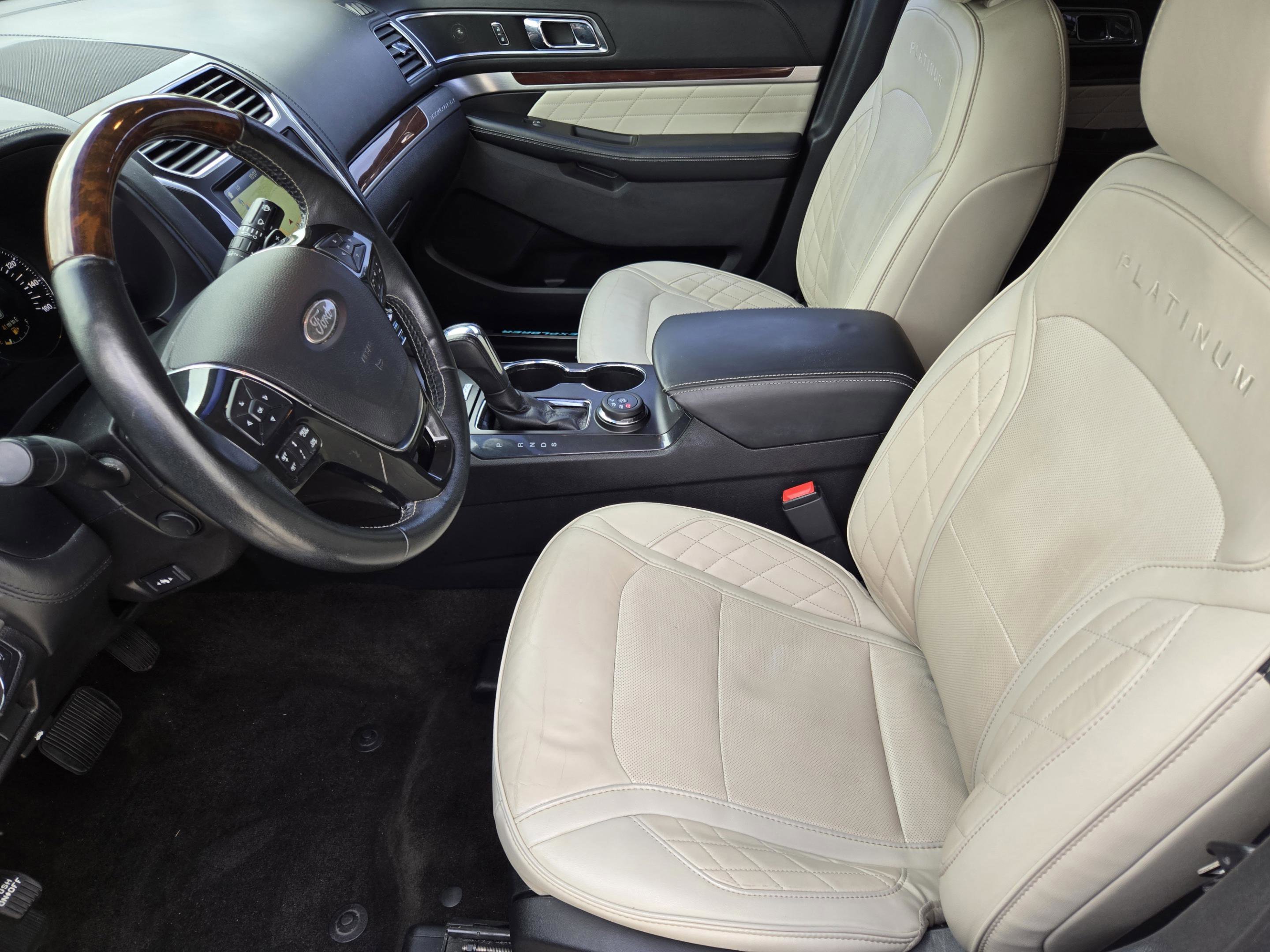 Used 2017 Ford Explorer Platinum AWD/4WD image 9