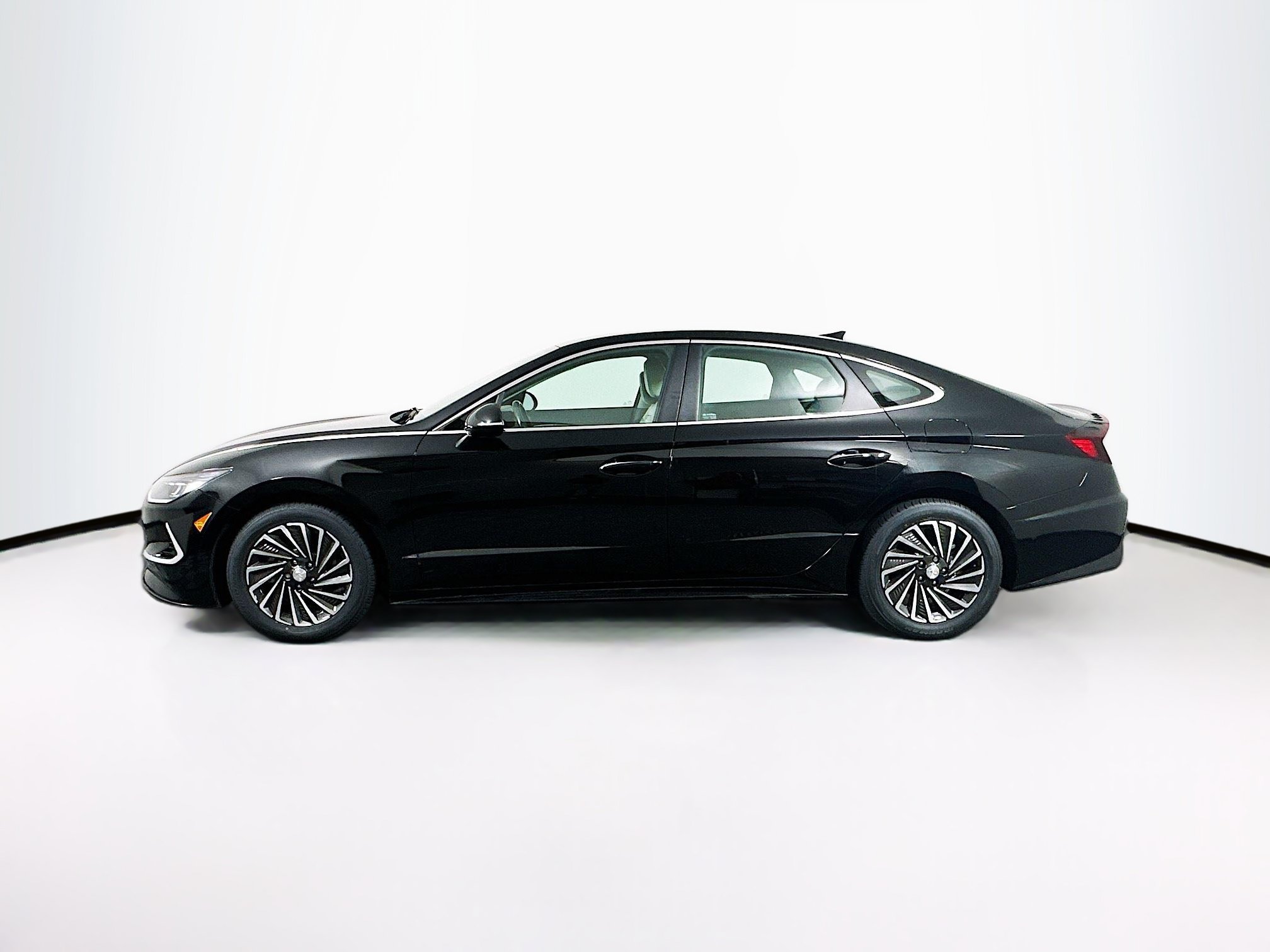 Used 2023 Hyundai Sonata SEL FWD image 4