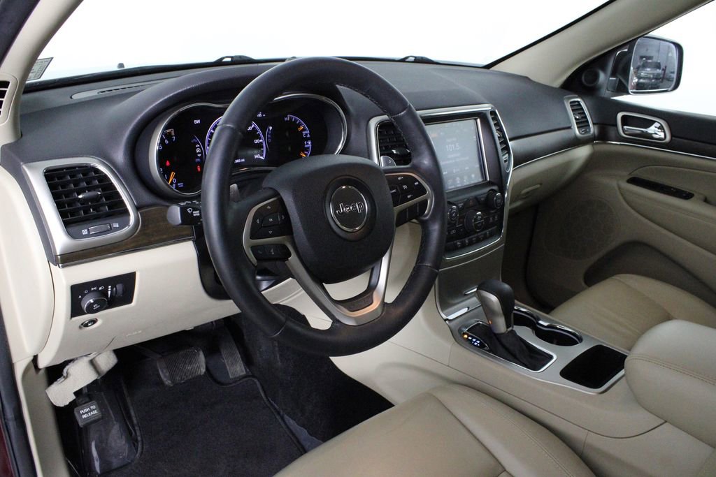 Used 2017 Jeep Grand Cherokee Limited w/ Trailer Tow Group IV image 23