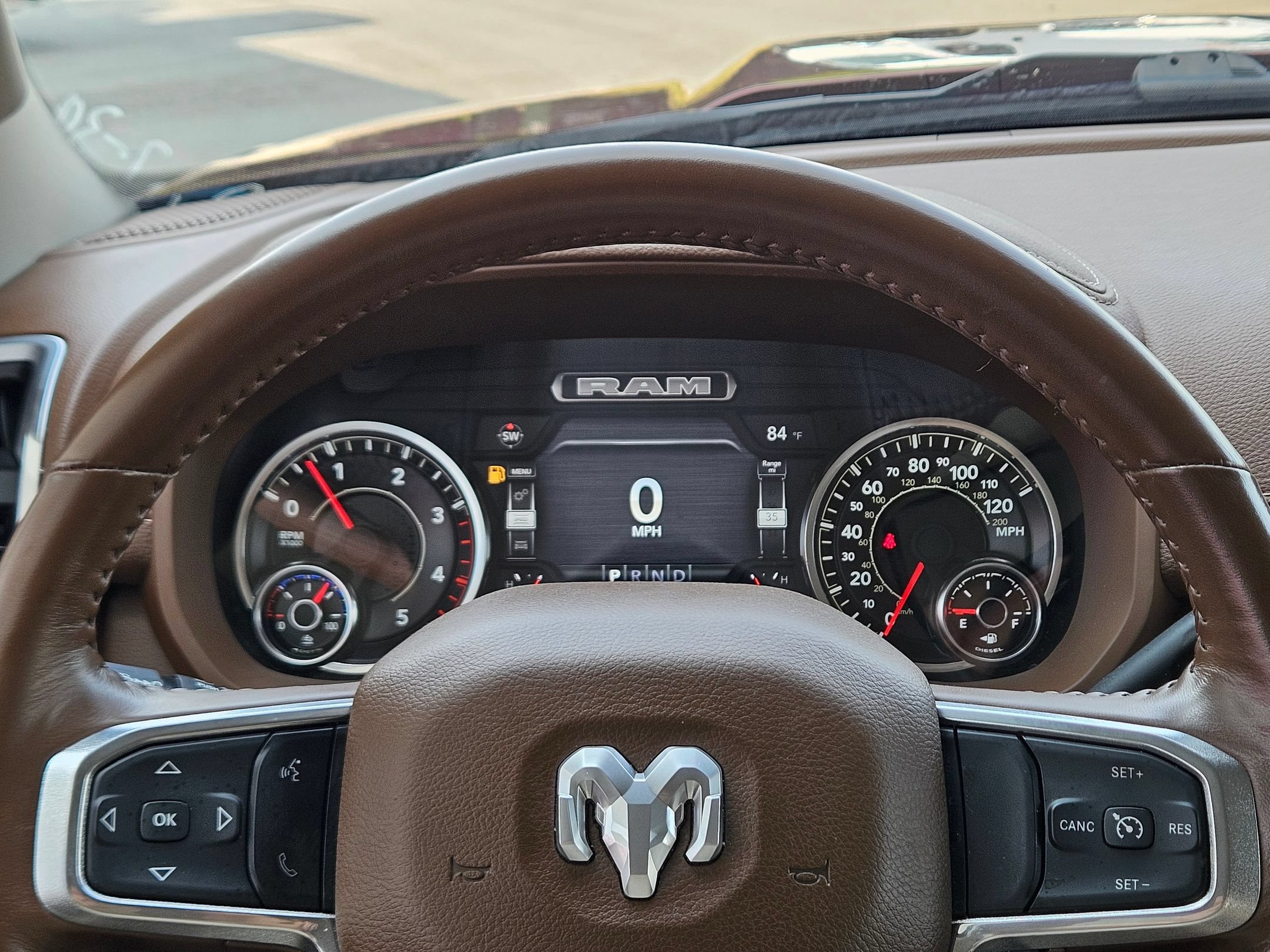 Used 2023 RAM 3500 Laramie AWD/4WD image 17