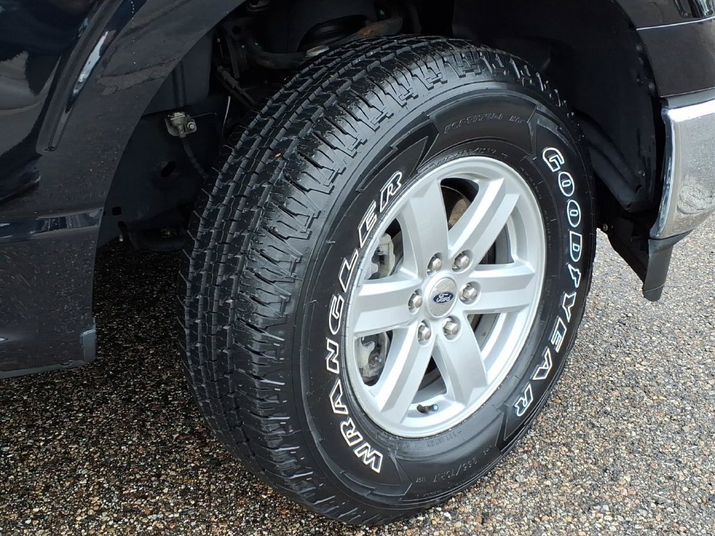 Used 2023 Ford F150 XL w/ XL Chrome Appearance Package AWD/4WD image 9