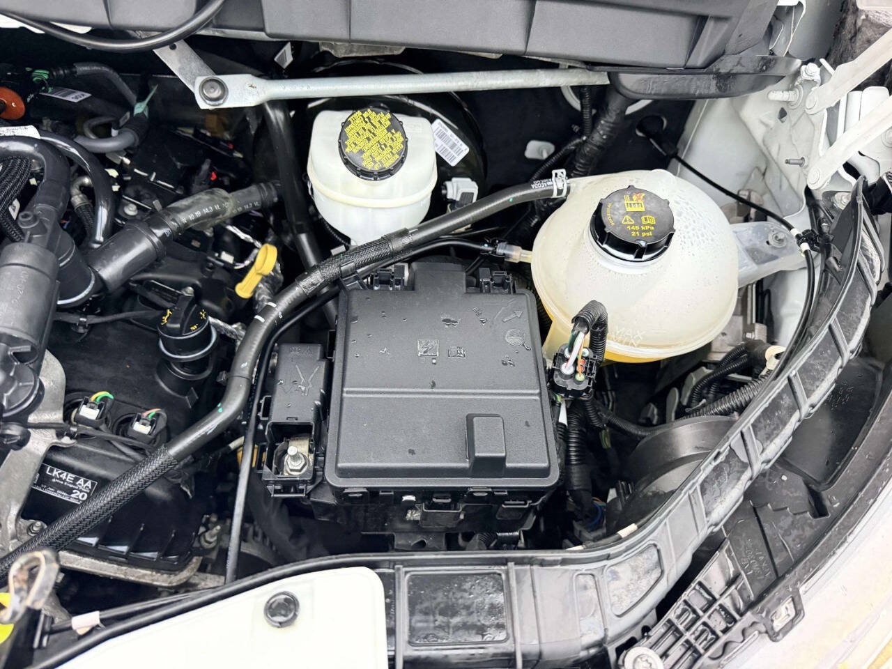 Used 2020 Ford Transit 250 Medium Roof RWD image 19