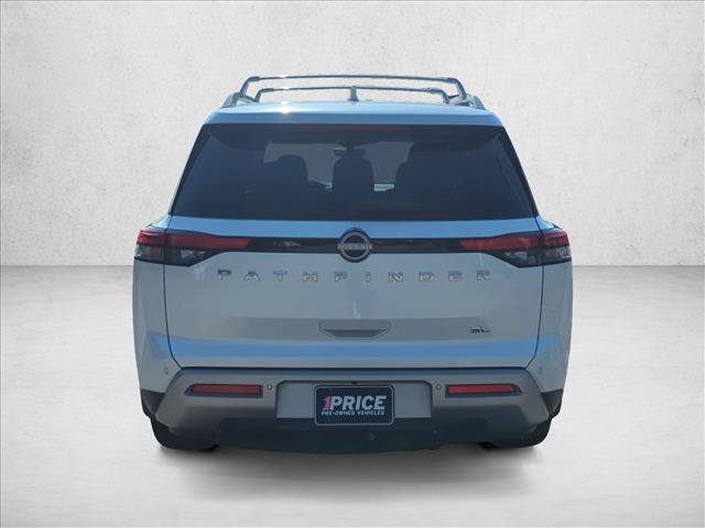 Used 2025 Nissan Pathfinder SL w/ SL Premium Package FWD image 6