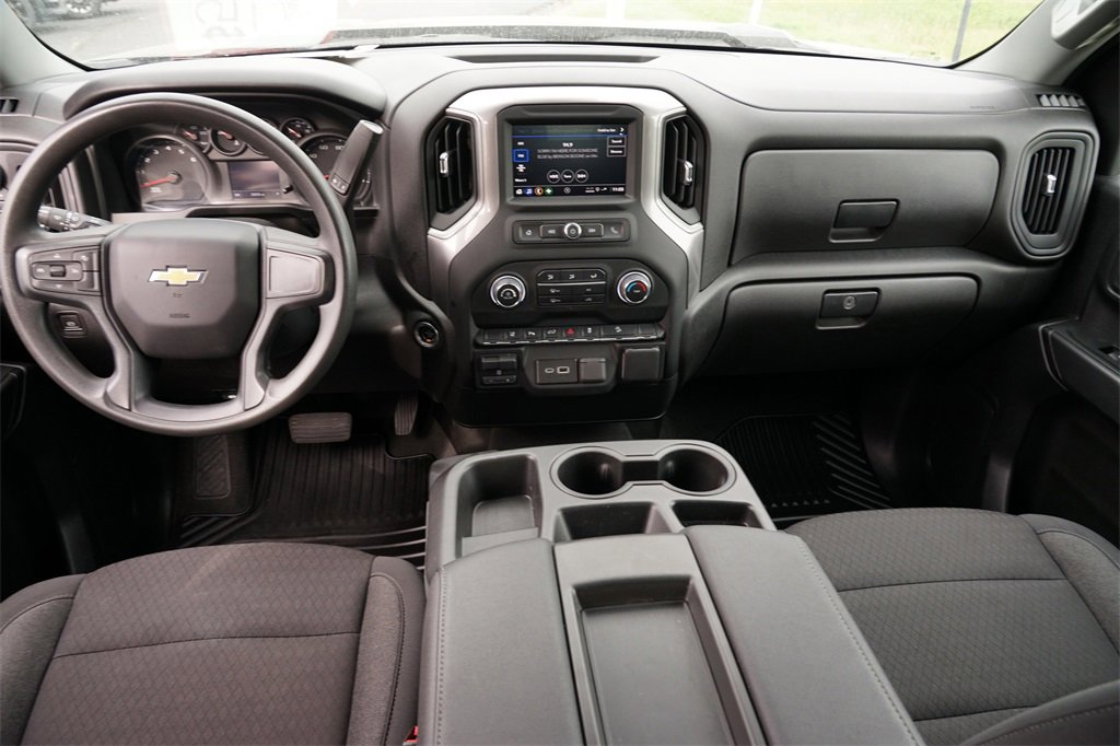 Used 2024 Chevrolet Silverado 2500 Custom w/ Custom Value Package image 26