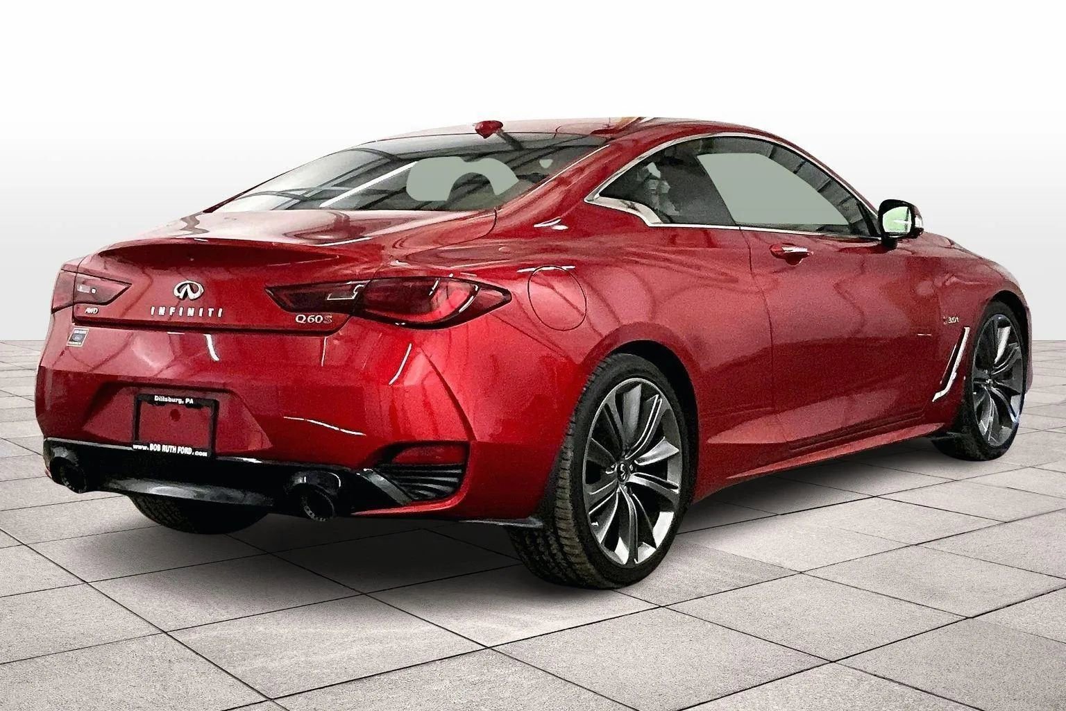 Used 2018 INFINITI Q60 Red Sport 400 w/ Pro Active Package image 11