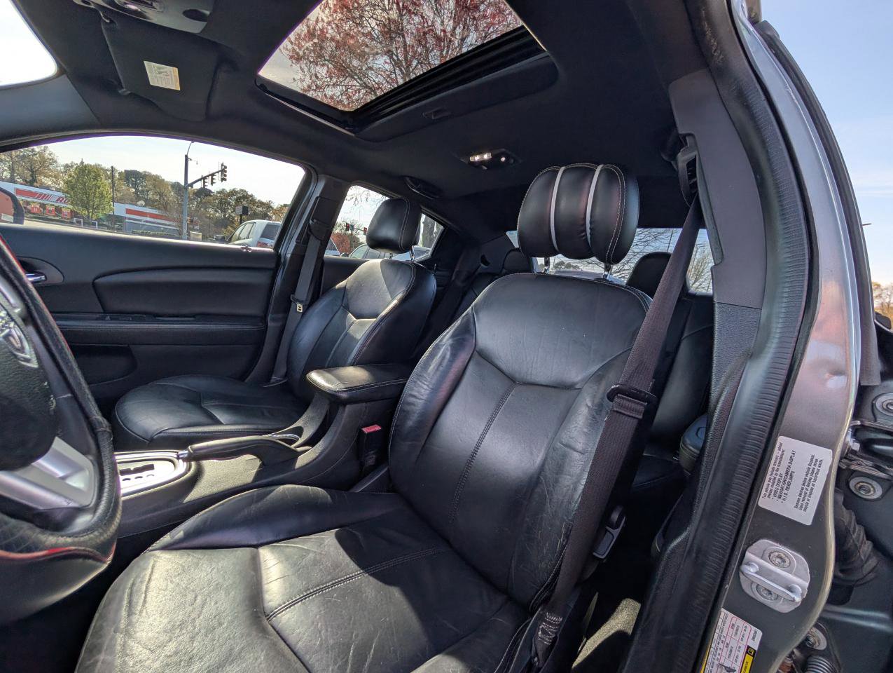 Used 2013 Dodge Avenger SXT w/ Sun/Sound Group image 15