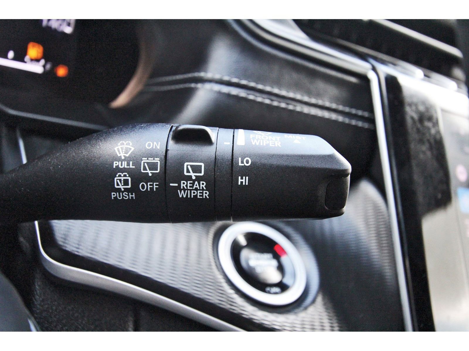 Used 2025 Jeep Grand Cherokee L Altitude RWD image 23
