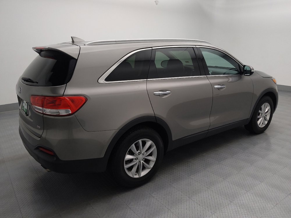Used 2017 Kia Sorento FWD w/ LX Convenience Package image 10