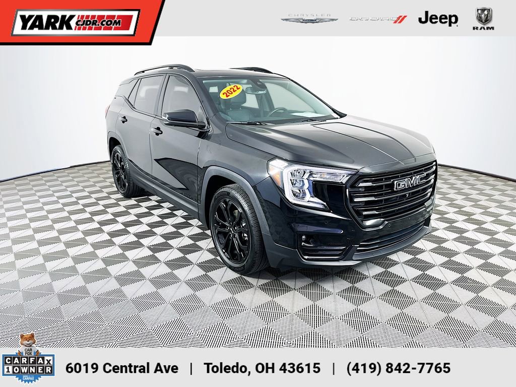 Used 2022 GMC Terrain SLT w/ Tech Package