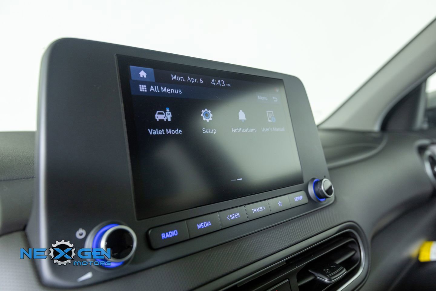 Used 2023 Hyundai Kona SEL image 19