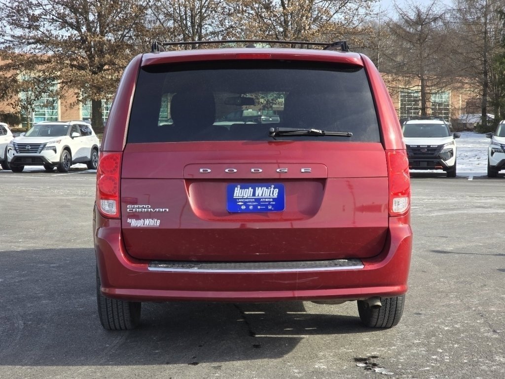 Used 2016 Dodge Grand Caravan SE image 9